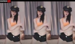 Exclusive: janda muda yang cantik klimaks di wik wik temannya  >>  no sensor ::Semarang::